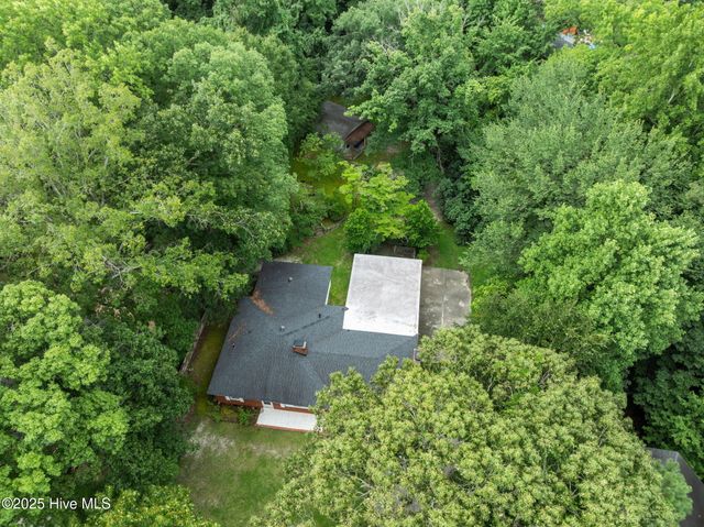 2506 Madison Circle, Greenville, NC 27858