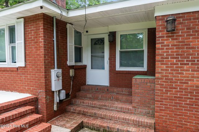 2506 Madison Circle, Greenville, NC 27858