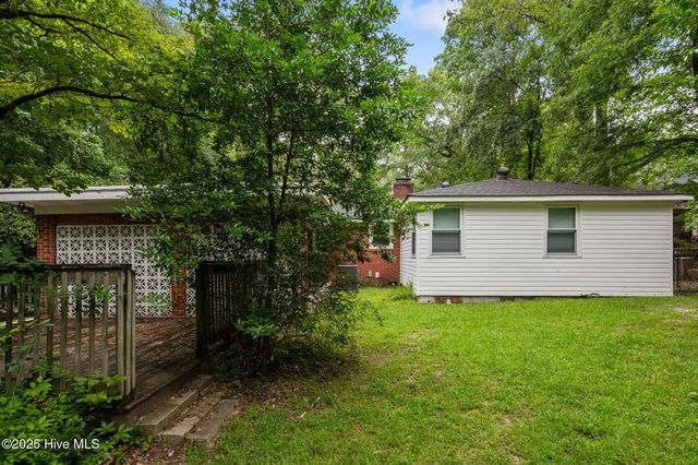 2506 Madison Circle, Greenville, NC 27858