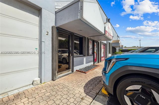 1671 W 37th St 2, Hialeah, FL 33012