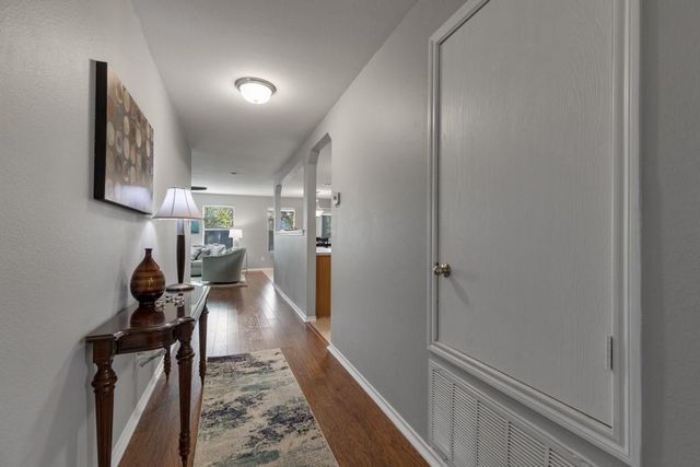 2042 Dragon TRL, New Braunfels, TX 78130