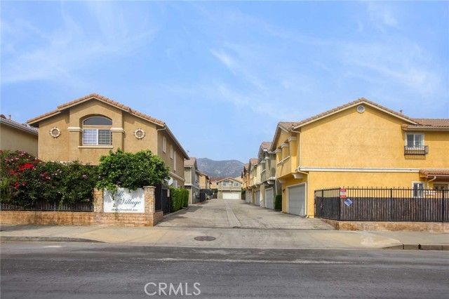 13280 Dronfield 21, Sylmar (los Angeles), CA 91342