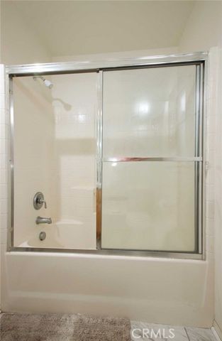 13280 Dronfield 21, Sylmar (los Angeles), CA 91342