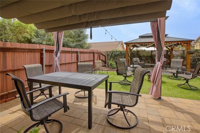 13280 Dronfield 21, Sylmar (los Angeles), CA 91342