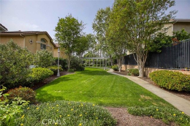 13280 Dronfield 21, Sylmar (los Angeles), CA 91342