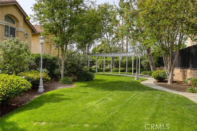 13280 Dronfield 21, Sylmar (los Angeles), CA 91342