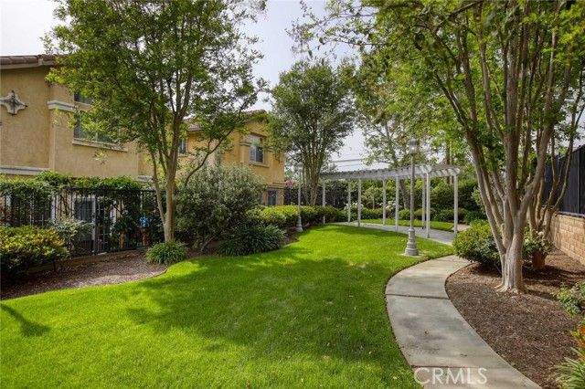 13280 Dronfield 21, Sylmar (los Angeles), CA 91342