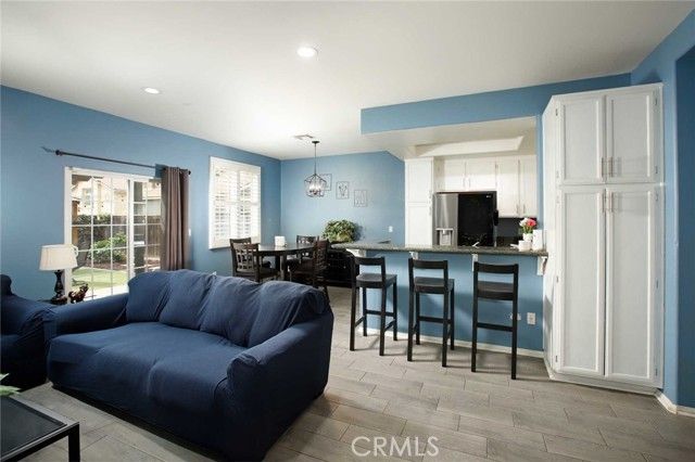 13280 Dronfield 21, Sylmar (los Angeles), CA 91342