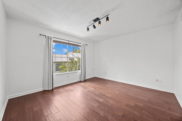 3902 Peterson Ave 203, Austin, TX 78756