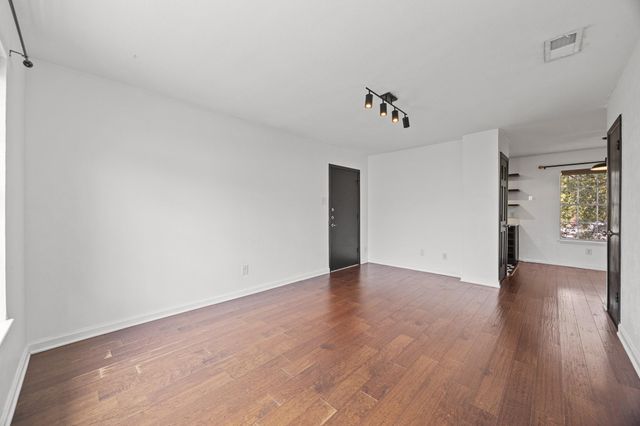 3902 Peterson Ave 203, Austin, TX 78756