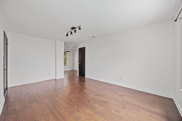 3902 Peterson Ave 203, Austin, TX 78756