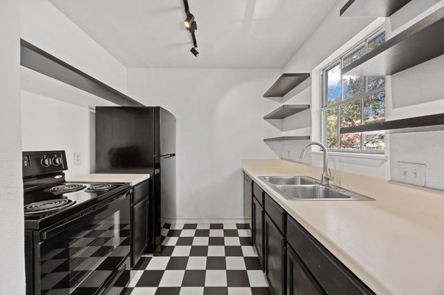 3902 Peterson Ave 203, Austin, TX 78756