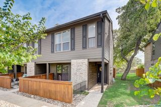 2718 Old Field Dr Apt 604, San Antonio, TX 78247