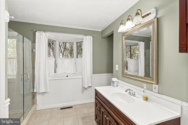 128 HARRISON CIR, Locust Grove, VA 22508