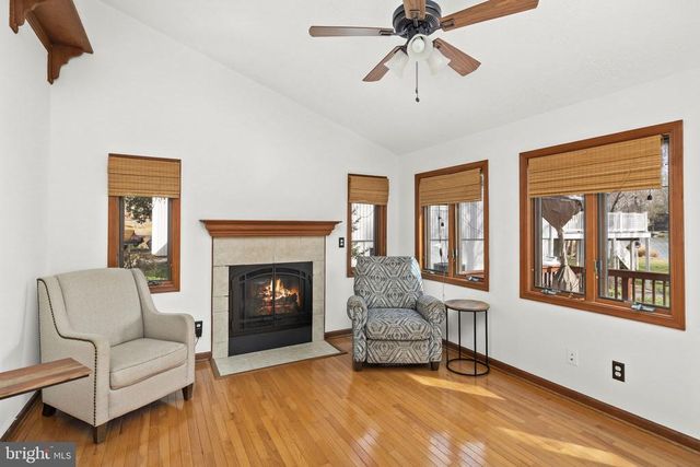 128 HARRISON CIR, Locust Grove, VA 22508