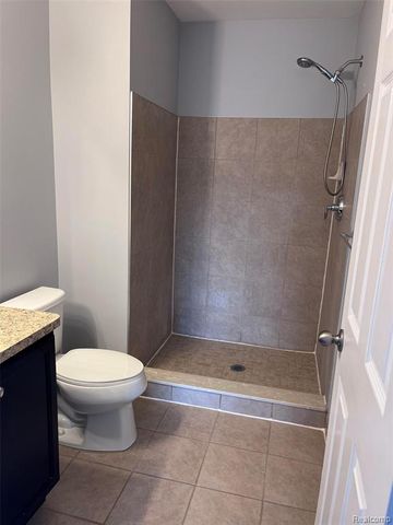 2604 Riversedge Drive 10, Saline, MI 48176