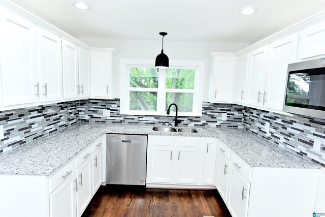 1545 32ND STREET, Birmingham, AL 35218