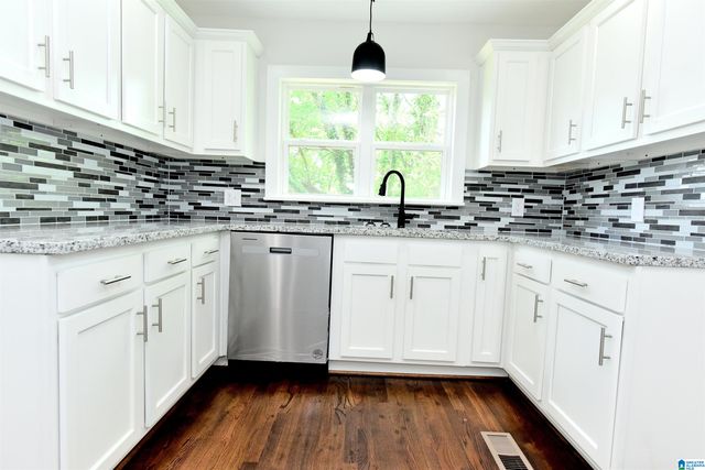 1545 32ND STREET, Birmingham, AL 35218