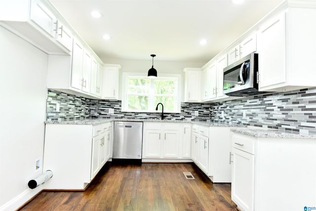 1545 32ND STREET, Birmingham, AL 35218