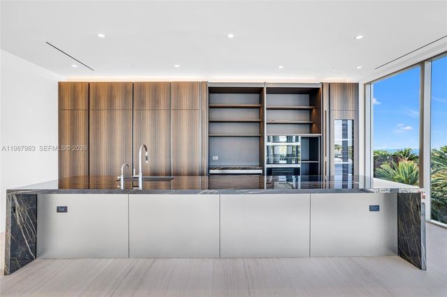 5 Grove Isle Dr S 504, Coconut Grove, FL 33133