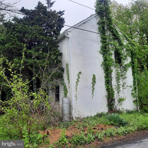 1300 N RIDGE RD, Perkasie, PA 18944