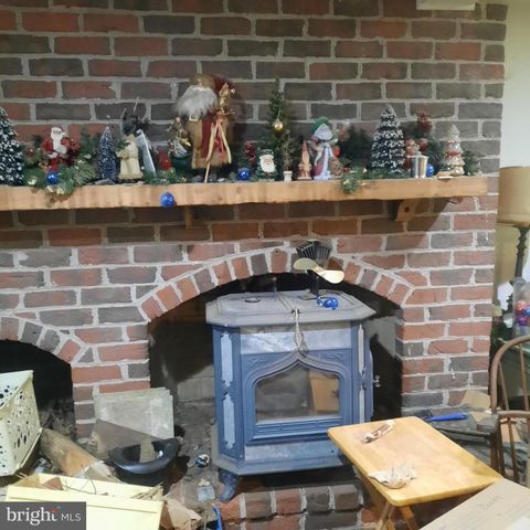 1300 N RIDGE RD, Perkasie, PA 18944