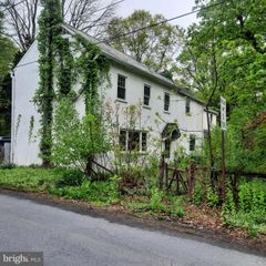 1300 N RIDGE RD, Perkasie, PA 18944