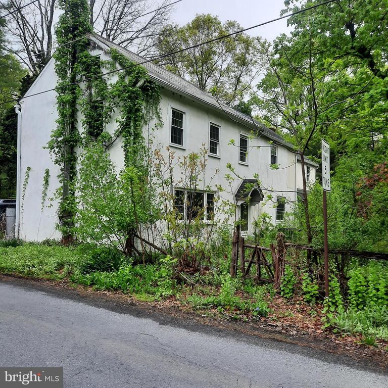 1300 N RIDGE RD, Perkasie, PA 18944