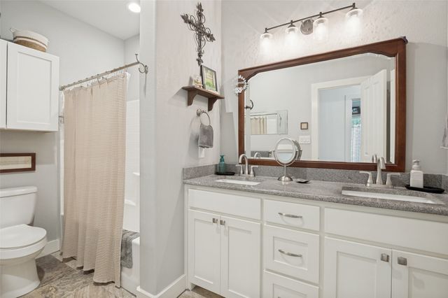 105 W Adkins Street, Seagoville, TX 75159
