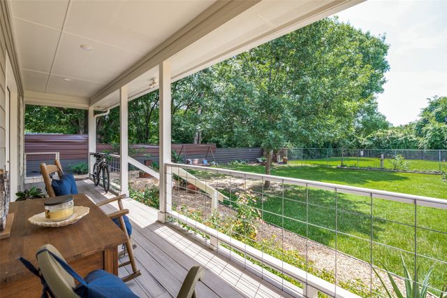 105 W Adkins Street, Seagoville, TX 75159