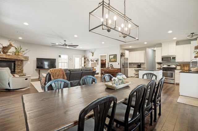 105 W Adkins Street, Seagoville, TX 75159