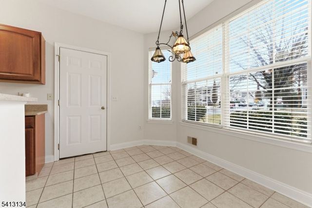 1331 Eagles Nest Ct, Lopatcong Twp., NJ 08886