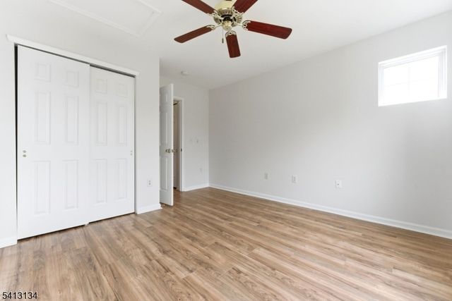 1331 Eagles Nest Ct, Lopatcong Twp., NJ 08886