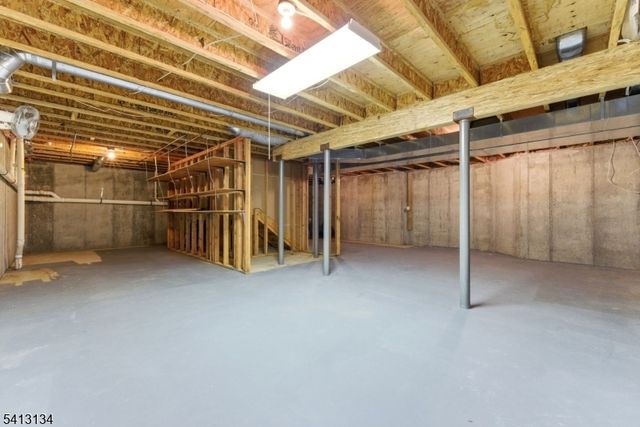 1331 Eagles Nest Ct, Lopatcong Twp., NJ 08886