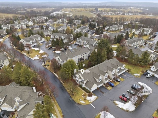 1331 Eagles Nest Ct, Lopatcong Twp., NJ 08886