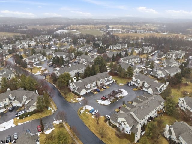 1331 Eagles Nest Ct, Lopatcong Twp., NJ 08886