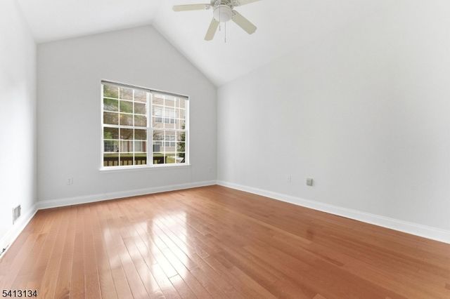 1331 Eagles Nest Ct, Lopatcong Twp., NJ 08886