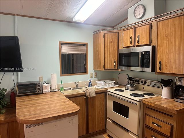 2064 Nettles Boulevard, Jensen Beach, FL 34957