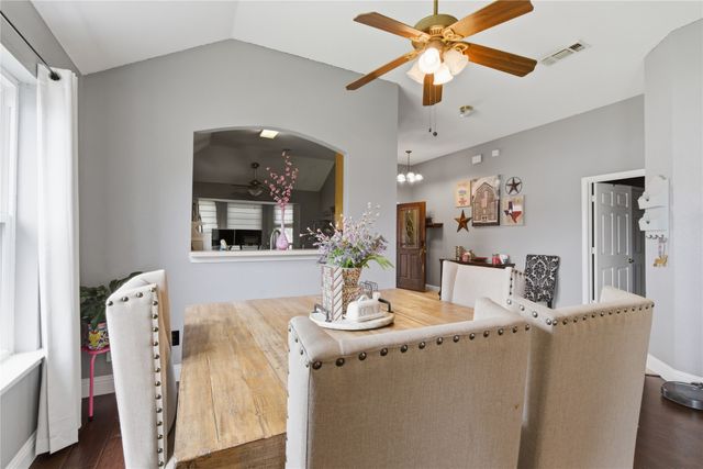 113 Forest Glen Drive, Mansfield, TX 76063