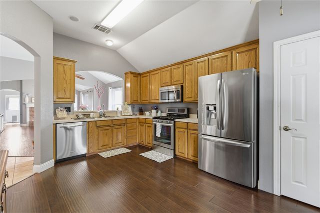 113 Forest Glen Drive, Mansfield, TX 76063