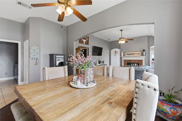 113 Forest Glen Drive, Mansfield, TX 76063