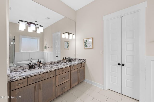 13604 Live Oak Loop, Olive Branch, MS 38654