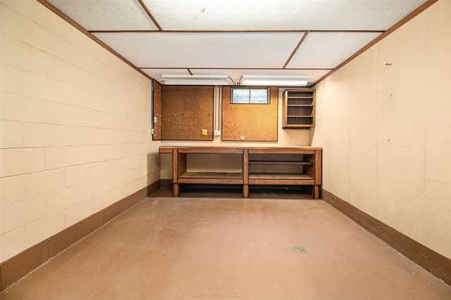 301 Woodland Drive, Buchanan, MI 49107