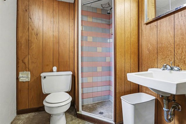 301 Woodland Drive, Buchanan, MI 49107