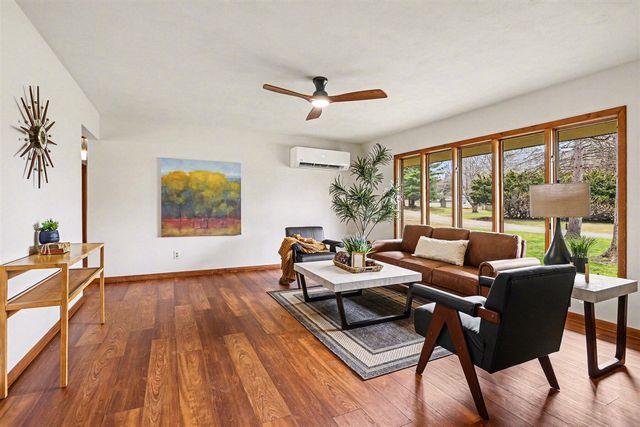 301 Woodland Drive, Buchanan, MI 49107