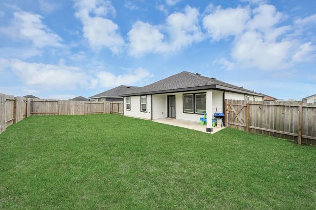 1313 Bison View Lane, Sealy, TX 77474