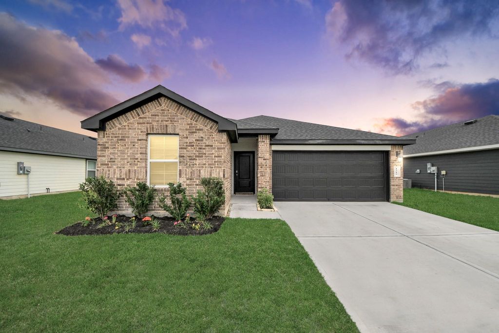 1313 Bison View Lane, Sealy, TX 77474