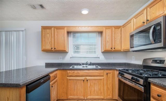 2960 Fields Drive, Lithonia, GA 30038