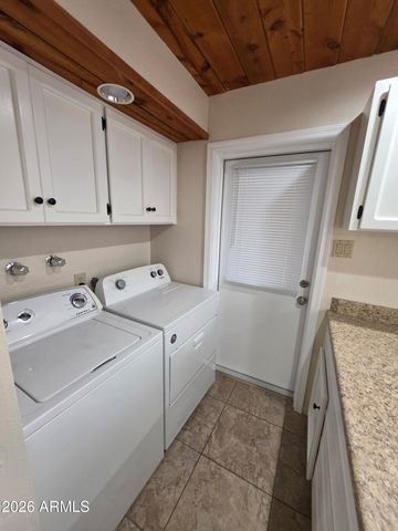 3207 E MEDLOCK Drive, Phoenix, AZ 85018