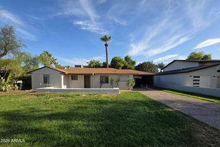 3207 E MEDLOCK Drive, Phoenix, AZ 85018